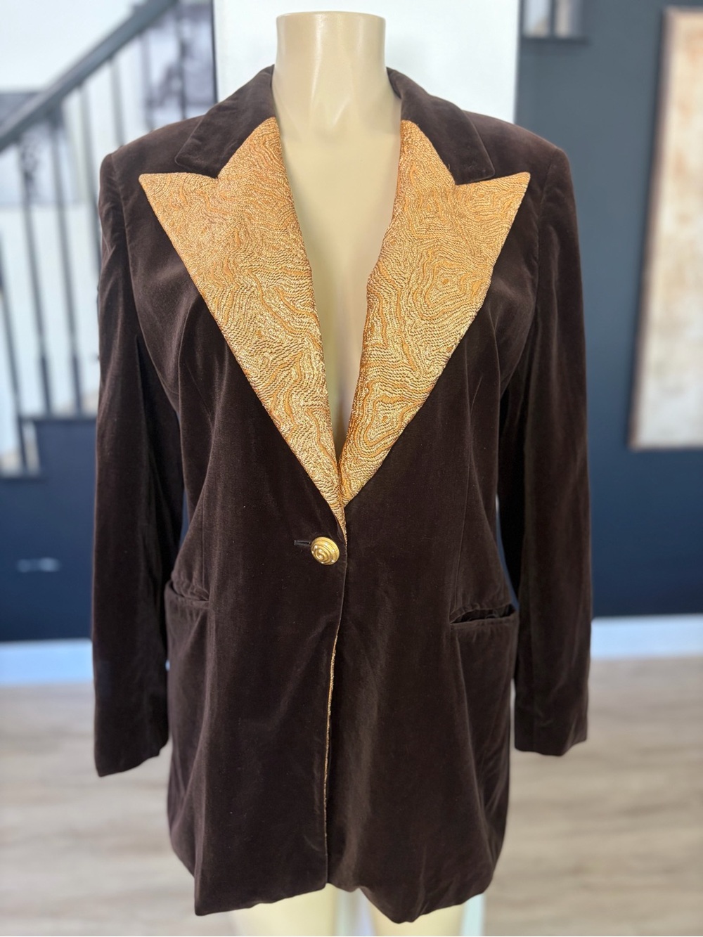ESCADA COUTURE Women's Brown Velvet Blazer with Gold Satin Lapel